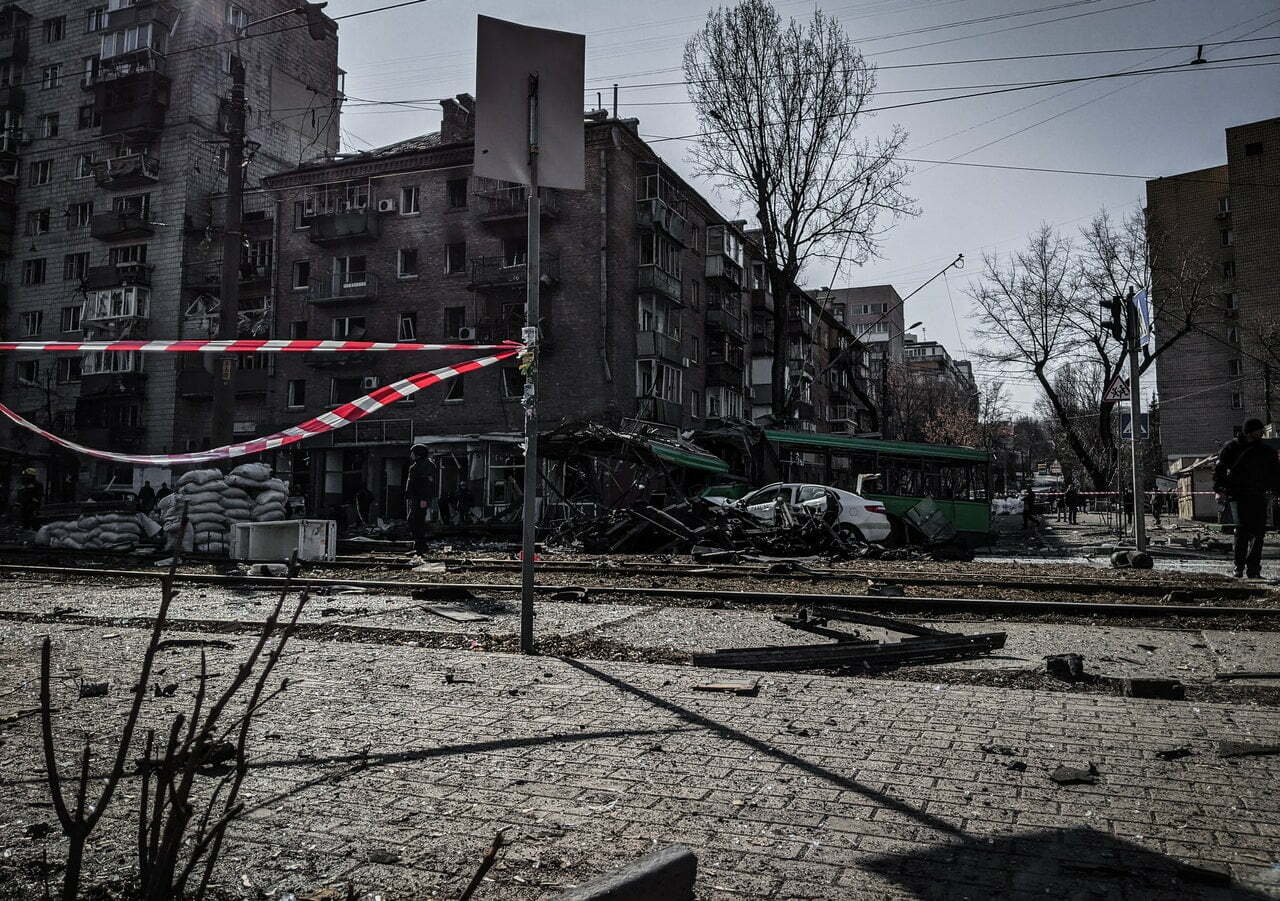 Sute de crime de război documentate la Mariupol