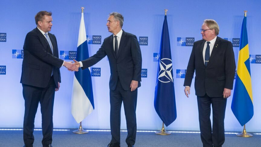Finlanda este așteptată în NATO
