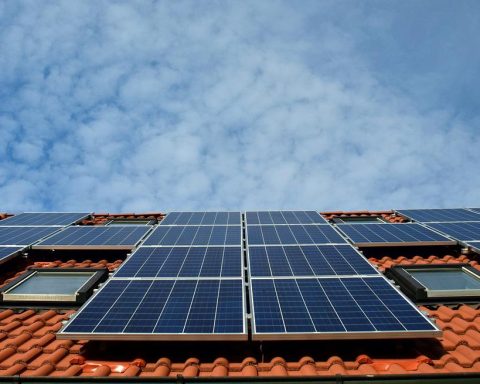 Panouri solare pentru clădirile noi din UE