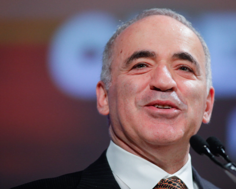 Putin, razna Kasparov, finanțat din Ucraina