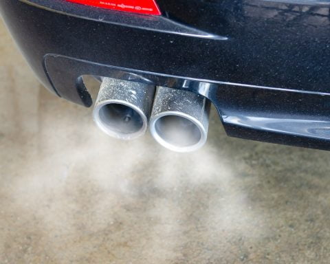 Mașinile pe combustie internă vor fi interzise din 2035
