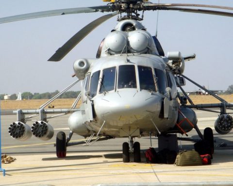 Mii de rachete Grad și cinci elicoptere pentru Ucraina