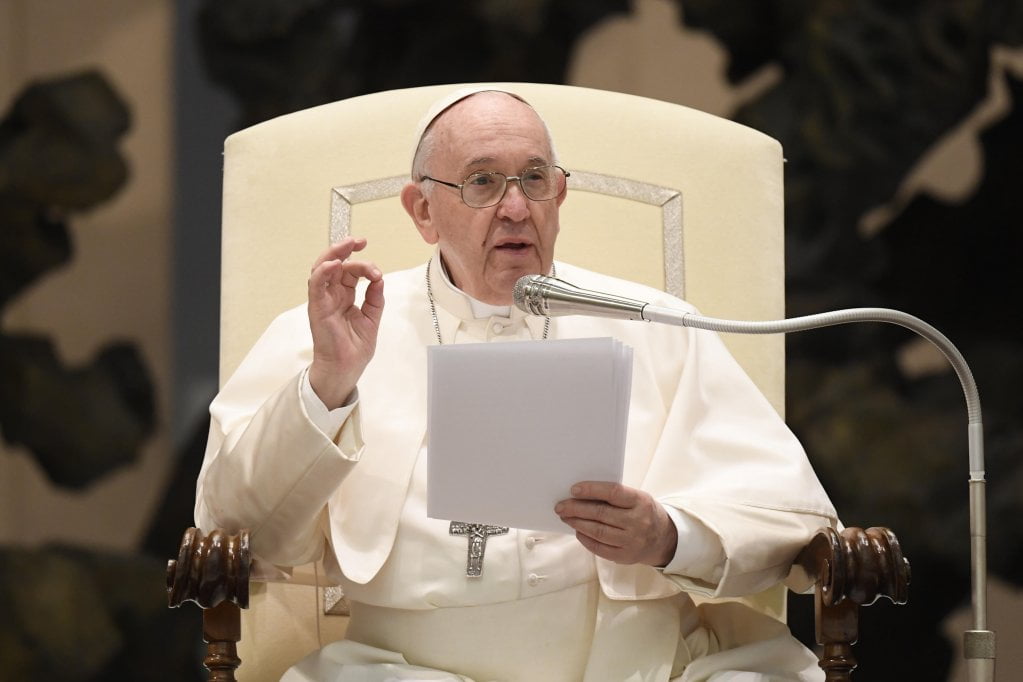 Papa face apel la deblocarea exporturilor din Ucraina