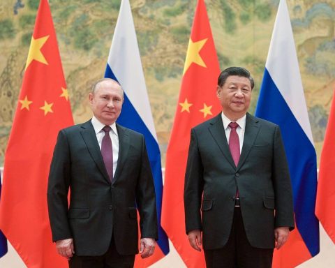SUA îngrijorată de alinierea Chinei cu Rusia