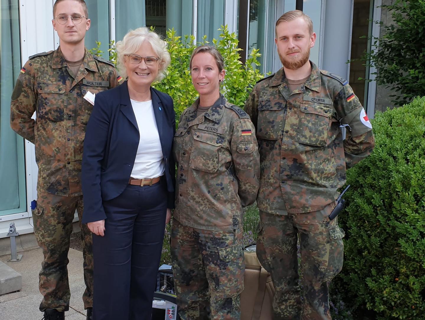 Germania invocă "jefuirea" armatei pentru Ucraina