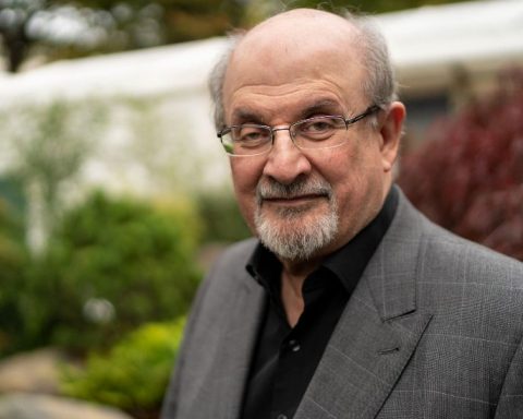 Fatwa împotriva lui Rushdie 33 de ani
