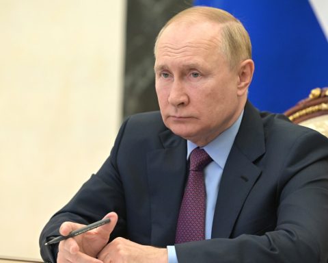 Putin joacă iar cartea responsabilității nucleare