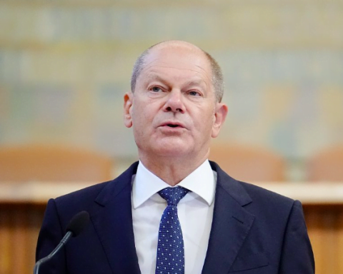 Scholz ține centralele nucleare în viață