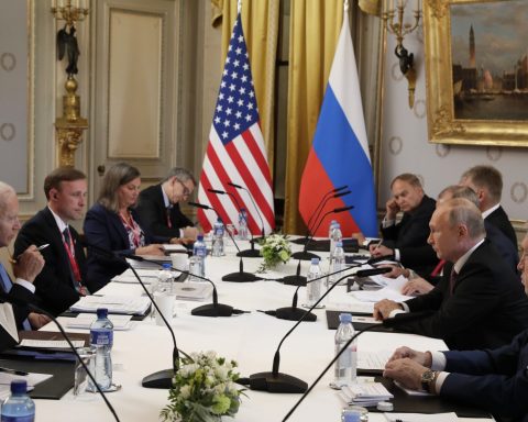 Putin, disperat, vrea negocieri cu SUA