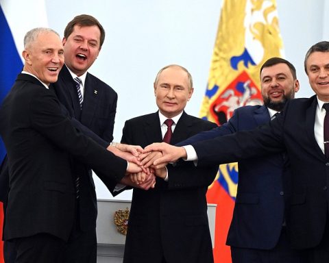 Putin maschează eșecul în consultări populare