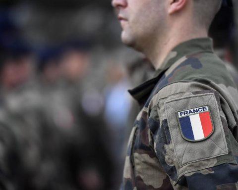 Cazul militarului francez mort: crimă, sinucidere?