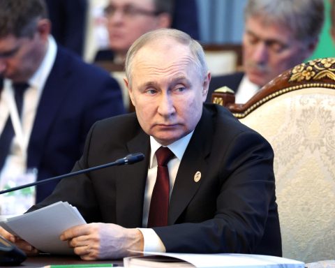 Putin amenință iar cu hipersonice nucleare