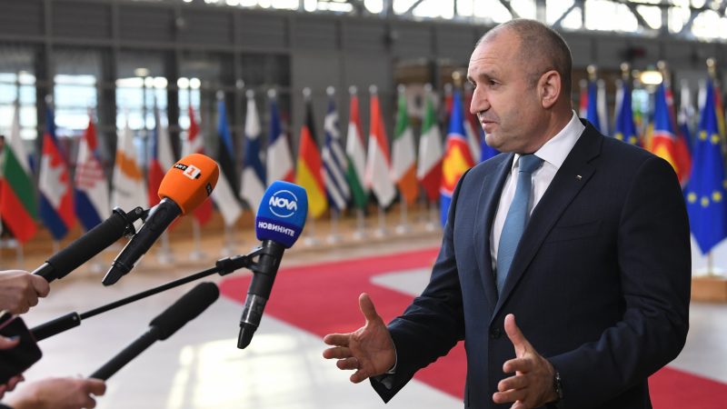 Rutte vrea evaluare MCV pentru Bulgaria