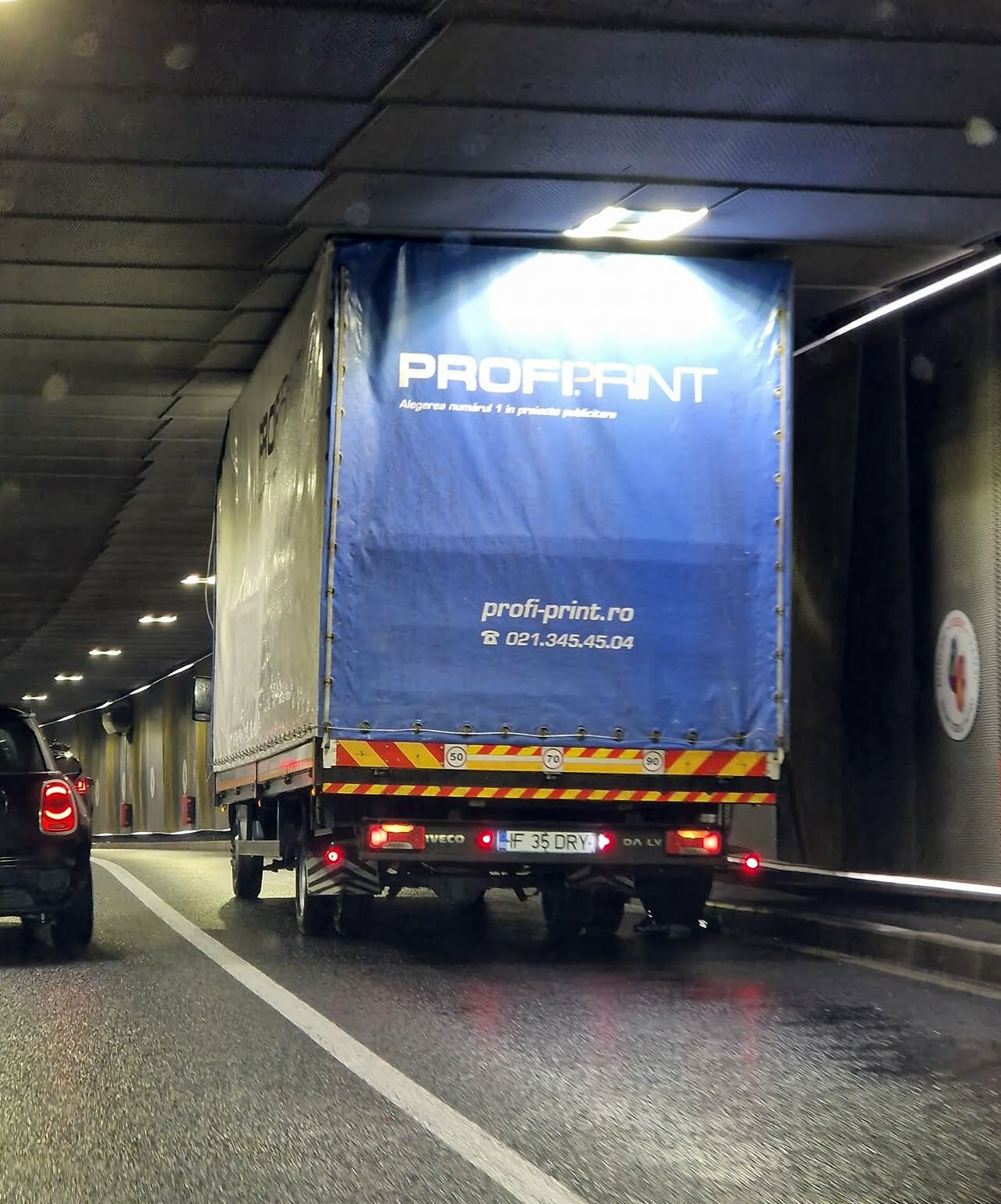 Alt camion blocat în Pasajul Unirii