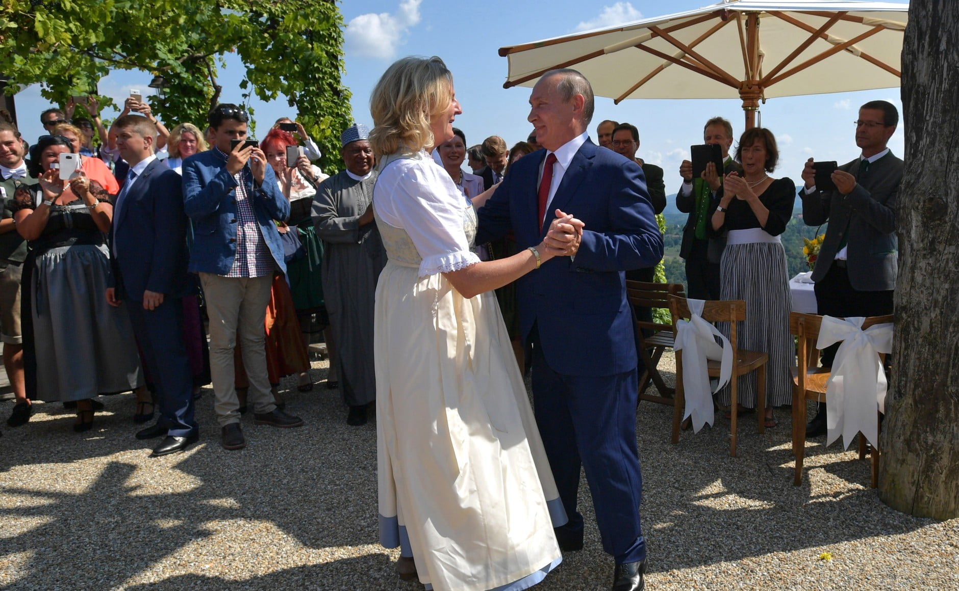 Putin, la nunta lui Karin Kneissl, fost ministru de Externe austriac