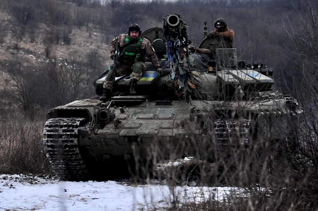 Bombardamente asupra uzinei ucrainene de tancuri