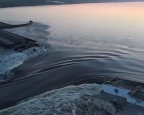 Rușii au detonat barajul Nova Kahovka