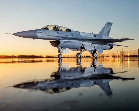 România va antrena piloți ucraineni F-16