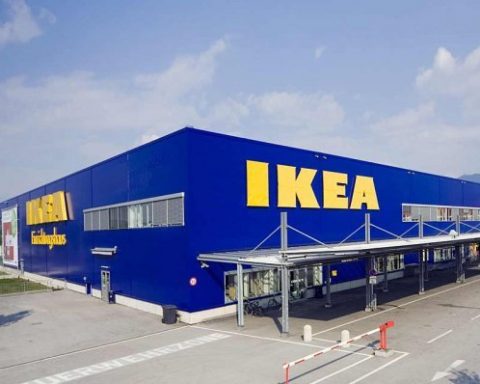Ikea deschide magazin și la Iași