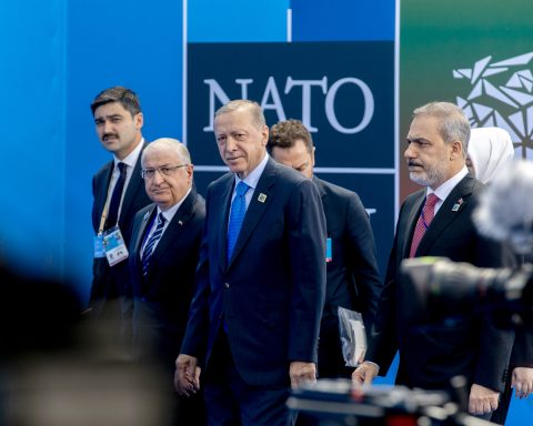 Suedia - NATO: Turcia face penultimul pas