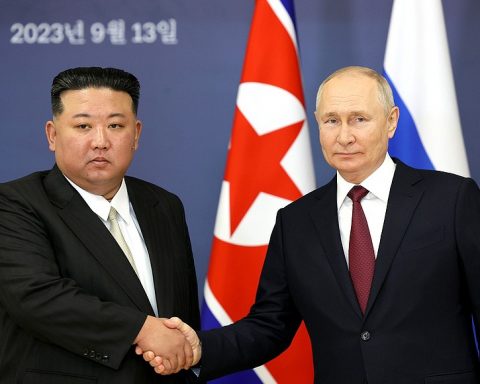 Putin îl vizitează pe liderul nord-coreean