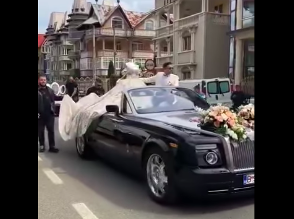 Nuntă romă de lux, oraș blocat