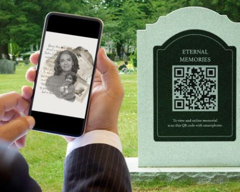 Coduri QR pe morminte - filme memoriale