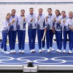 Aur olimpic la canotaj 8+1 feminin
