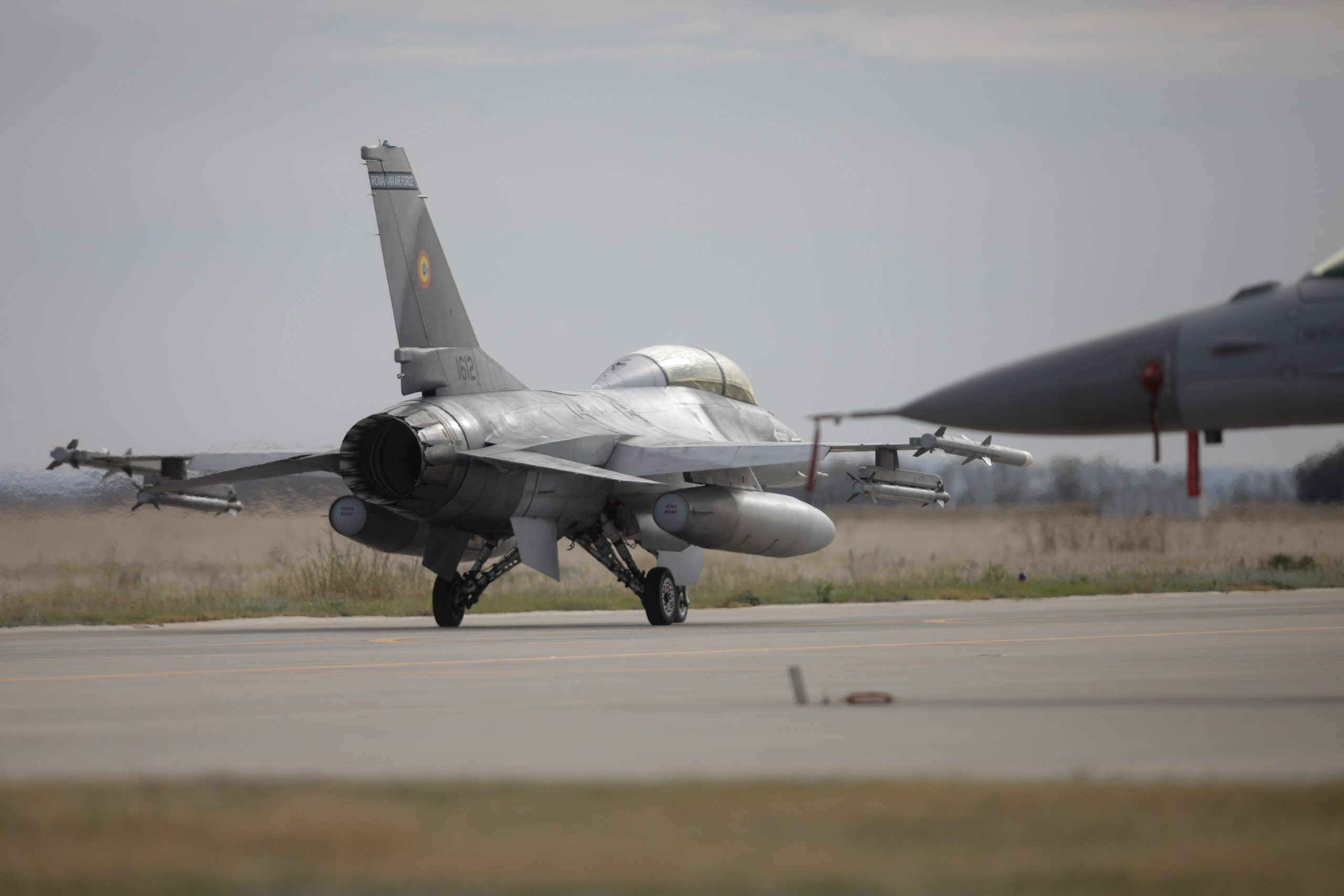 România, rachete aer-aer pentru F-16