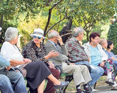 Când depun pensionarii adeverințele de venit