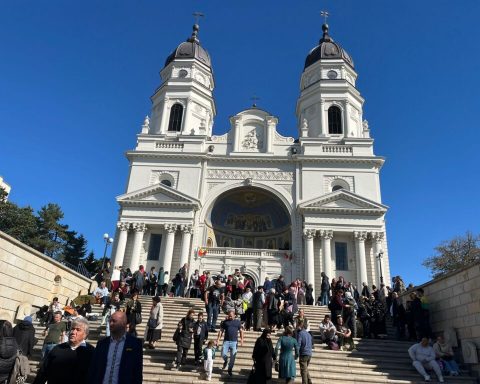 Pelerinajul la Sfânta Parascheva, afacere mare